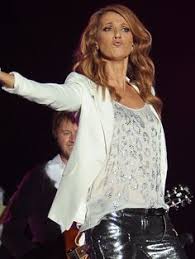 She wearing to be a shoe of size 9 (us) and dress size as 4 (us). 75 Idees De Celine Dion Celine Dion Celine Dion
