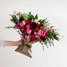 Valentine's day flowers & gift delivery. The Best Flower Delivery Services That Ship Quickly In 2021 Best Flower Delivery Amazing Flowers Flowers For Valentines Day