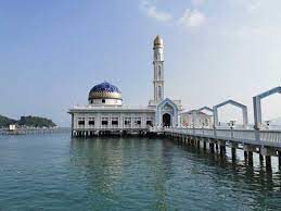 Pulau pangkor pulau pangkor is a very popular island holiday destination in perak on the west coast of peninsula malaysia. Panduan Bercuti Di Pulau Pangkor Percutian Bajet