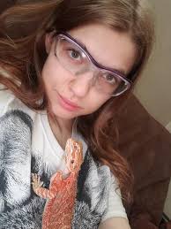 What is the age of my bearded dragon?