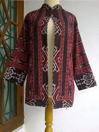 Model baju tenun ikat modern, kain tenun ikat dari ntt, kain etnik indonesia, kain tenun atbm, toko kain tenun ikat di jakarta, model baju wanita tenun ikat Pin Di Baju Tenun Wanita
