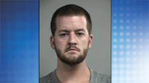 LMPD: Suspect stabbed girlfriend before carjacking, kidnapping 2 men