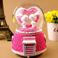At gifteclipse.com find thousands of gifts for categorized into thousands of categories. Crystal Ball Music Box Manualidades Creative Birthday Gift Girlfriend Boyfriend Gift Roma Creative Birthday Gifts Boyfriend Gifts Birthday Gifts For Girlfriend