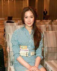 She is regarded as one of the four dan actresses of china. çœ‹å®Œ åƒäº¿å„¿åª³ å¾å­æ·‡ç»åŽ† ä½ å°±æ˜Žç™½ä½ ä¸Žè±ªé—¨çš„è·ç¦»åªå·®ä¸€ä¸ªå¦ˆ æ¥ æœ¨è½©