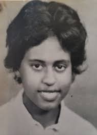 Carolyn Randle's Instagram, Twitter & Facebook