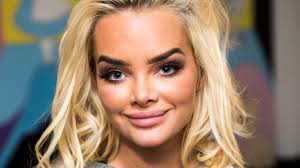 Sophie elise isachsens åpner opp om skam, om underlivet, om å være eller ikke være «norges sophie elise møter vg i anledning boklanseringen. Sophie Elise Har Fatt 3200 Gullbarbie Nominasjoner Minmote No Norges Storste Moteside