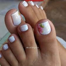 Si te dedicas profesionalmente a esta bella profesión, estas justo en el lugar indicado. 12 Disenos De Pedicure Para Novias Elige Uno 4 Summer Toe Nails Toe Nails Pedicure Designs Toenails