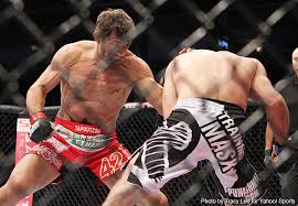 Aaron simpson official sherdog mixed martial arts stats, photos, videos, breaking news, and more for the welterweight fighter from united states. Aaron Simpson Wears No 42 On Shorts To Honor Pat Tillman Photo