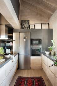 Une Maison En Bois Au Milieu De La Foret Maison Bois Cuisine Contemporaine Cuisine Design Moderne