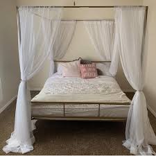 Whether you're seeking inspiration or just want to enviously browse, these canopy beds will surely whisk you away. Pin On Bedroom Edit