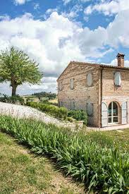 Un Casale Da Sogno Nelle Marche Fattoria Italiana Case Da Sogno Esterni Casa Campagna