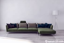 Harga sofa ruang tamu bervariasi dari range harga 1,2 hingga 7 juta tergantung pada merk, bahan, lokal/impor dan dimensi sofa. 10 Contoh Desain Sofa L Minimalis Muat Di Ruang Tamu Kecil Rumah123 Com