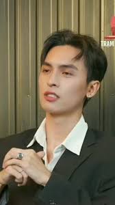 Công Dương và Amandine: Chia Tay và Cộng Hưởng Tiếng Pháp!