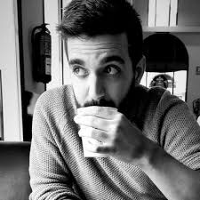 Alex Llorente (@lloUren17)