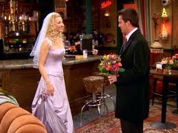 Phoebe S Wedding Dress Tv Weddings Friends Phoebe Friends Fashion