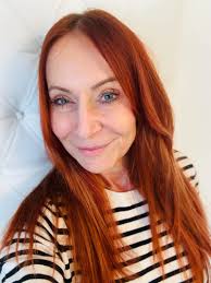 𝐂𝐨𝐫𝐩𝐨𝐫𝐚𝐭𝐞 𝐋𝐞𝐚𝐝𝐞𝐫𝐬𝐡𝐢𝐩