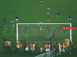 No encuentra el hueco francia. 1978 Primera Ronda Complicada En Buenos Aires El Grafico