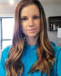 What style is this and how to achieve it with fine hair?