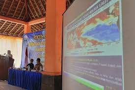 Bagi indonesia, fenomena la nina yang terjadi pada periode awal musim hujan ini berpotensi meningkatkan jumlah curah hujan di sebagian besar wilayah, menurut keterangan resmi bmkg. Kepala Bmkg Bulan November Waspadai Dampak La Nina Halaman All Kompas Com