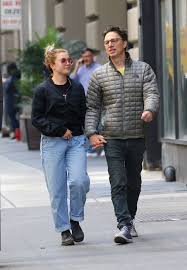 He has also directed several episodes and was an executive producer for the ninth season. Florence Pugh Zach Braff Get Images
