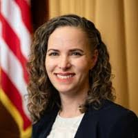 Ella Yates's Instagram, Twitter & Facebook