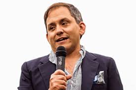 Hand in the Hamptons, Plus a Bird Haven