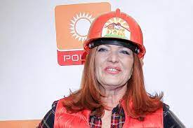 Katarzyna dowbor jest jedną z gwiazd, które mogą pochwalić się nienaganną sylwetką. Nasz Nowy Dom Dowbor Komentuje Afere W Szczytnie Super Express Wiadomosci Polityka Sport