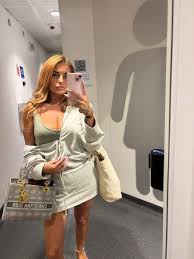 CJ @carlyjohnson123 - Twitter Profile | TwStalker