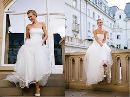 Fans werden eine klare meinung haben. Schlichte Brautkleider Elegant Zeitlose Kombinationswunder