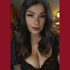 Profile for Alaniz Alyz