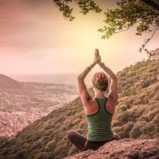 Descriptions of the gunas form an important part of one of the most revered texts of the yoga tradition, the bhagavad gita. Gunas Die Drei Eigenschaften Im Yoga Einfach Und Schnell Erklart