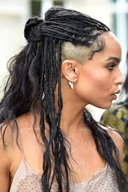 Zoe kravitz looks back at her natural hair evolution. Zoe Kravitz Best Hair Makeup Looks Of All Time Glamour Uk