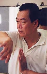 Chun Hong's Instagram, Twitter & Facebook