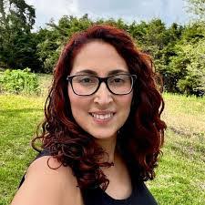 Mariana Parra's Instagram, Twitter & Facebook