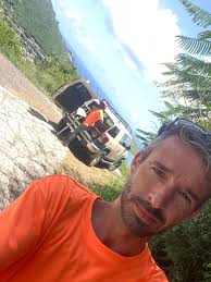 Looking a photographer may 18,19,20