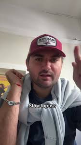 I wish I never saw it #sf #octopus🐙 #octopuss #sanfrancisco #goldengate  #fyp