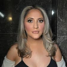 Jade Marshall's Instagram, Twitter & Facebook