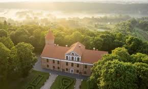 Diese reise führt sie in die hauptstädte lettlands und litauens, nach riga und vilnius. 10 Dinge Die Man Im Sommer In Litauen Erleben Kann Airbaltic Blog