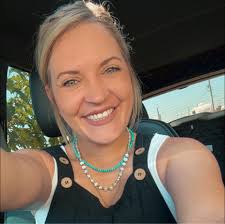 Strawberry cupcake chai drink review