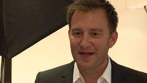 See the complete profile on linkedin and discover belen's. Schweiz Sascha Ruefer Mein Sohn Sieht Mindestens So Gut Aus Wie Ich Glanz Gloria Srf