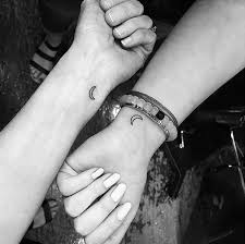 30 Ideas De Tatuajes Para Madre E Hija Sencillos Y Bonitos 10 fabulosos tatuajes para llevar a tus hijos contigo todo el tiempo la 8 es genial tatuajes de ninos tatuajes mama y papa tatuajes de hijas. 30 ideas de tatuajes para madre e hija