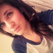 Amber Bettencourt's Instagram, Twitter & Facebook