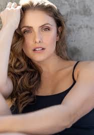 Ashley Ross's Instagram, Twitter & Facebook