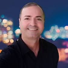 Adriele Queiroz (@drikinhaqueiroz)