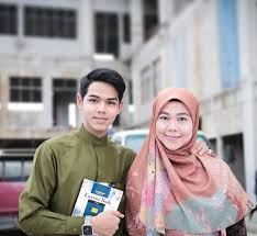 Norhafizah musa dalam tajuk amalan bersedekah dan keberkatan amalan. Amboi Segaknya Anak Ustazah Macam Model Netizen Berita Kopak Cc
