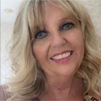 Joann Carr's Instagram, Twitter & Facebook