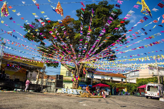 A praça do povo do Morro do Querosene! "Morro do Querosene" é o nome  popular da Vila Pirajussara, localizada na região do Butantã, zona oeste de São Paulo.
