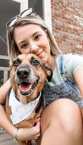 Melanie Sprinkle's Instagram, Twitter & Facebook