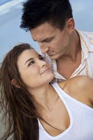 Coppie Romantiche Sul Ponte Da Big Ben, Londra, Englan Di Westminster  Fotografia Stock