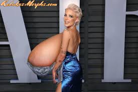 Hot singer Halsey busting out – Kabukas Morphs